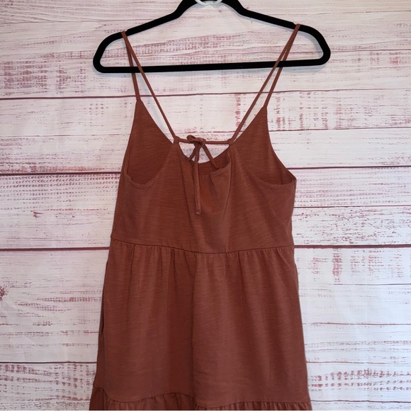 Old Navy, spaghetti strap tiered dress - Picture 4 of 8
